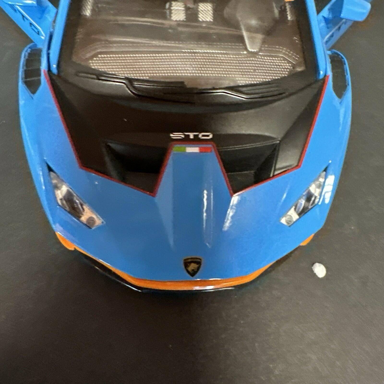 1/18 Lamborghini Huracan STO Model Car Diecast Toy Car Collection for Men