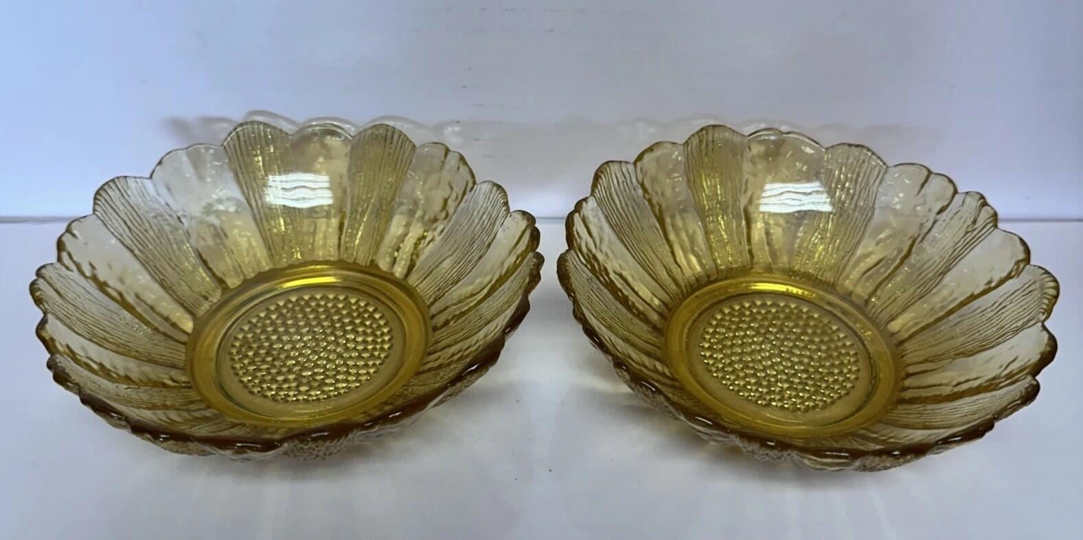 Set Of 2 Vintage Amber Flower Bowl 6” x 1.5” Sunflower