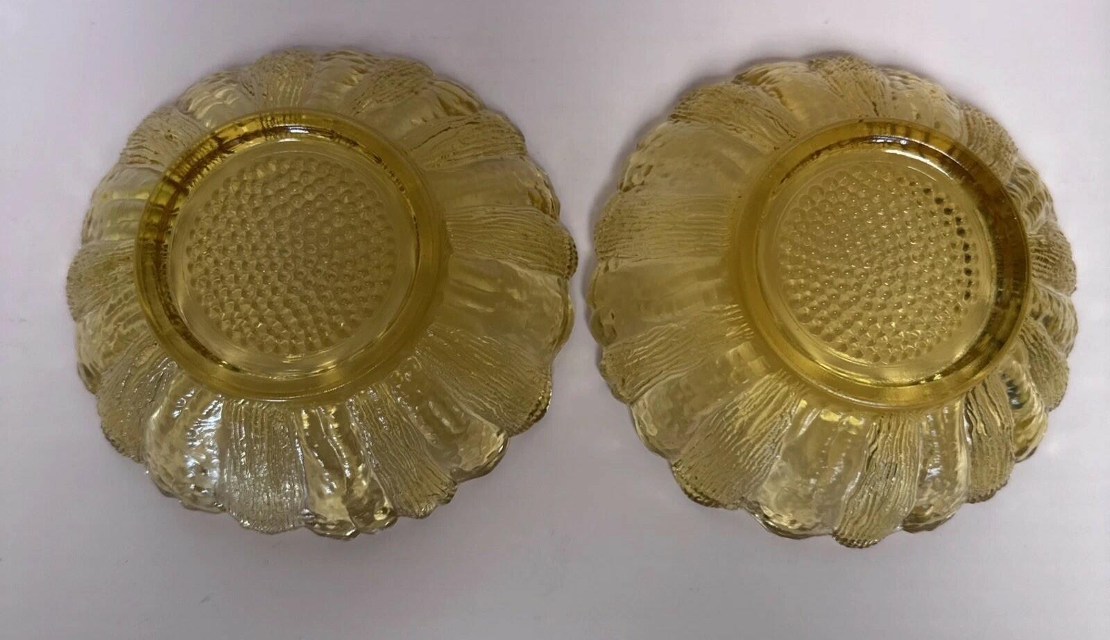 Set Of 2 Vintage Amber Flower Bowl 6” x 1.5” Sunflower